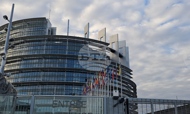 Евродепутатите проведоха дебати за американските мита, укрепването на европейската отбрана и войната в Украйна 