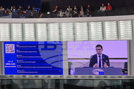 Франция - Страсбург - ЕП - "Евроскола" - дискусия