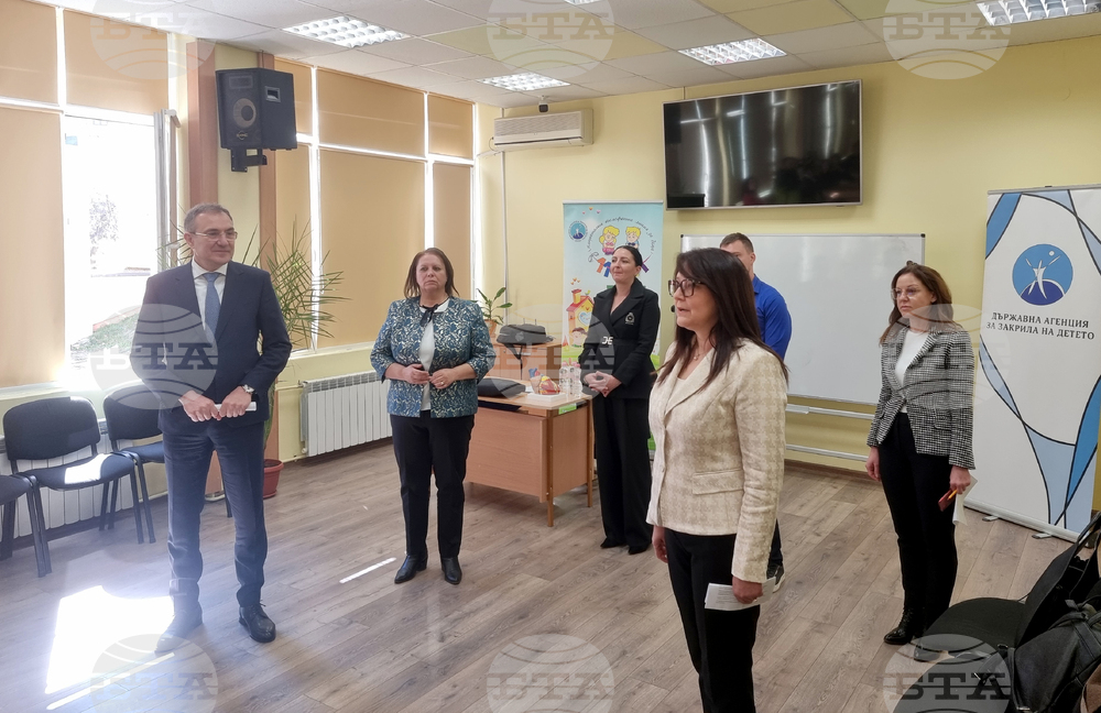 Пазарджик - министър Борислав Гуцанов - ЕГ "Бертолт Брехт"- открит урок