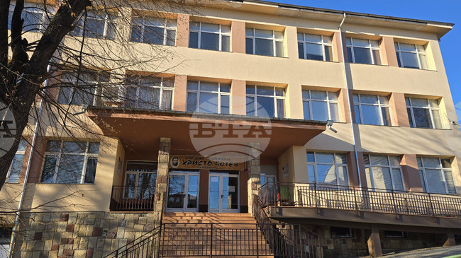 Гимназията в Белоградчик започва учебната година със зелена инициатива