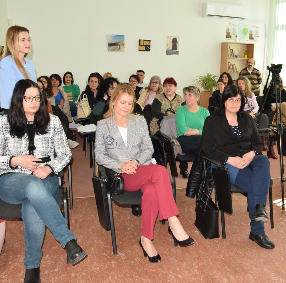 ОА Видин: Заместник областният управител присъства на представянето на нова социална услуга „Зона ЗаКрила+“ във Видин