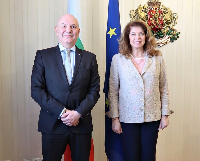 Bulgarian Vice President Meets Chair of the Monegasque Marine Academy 