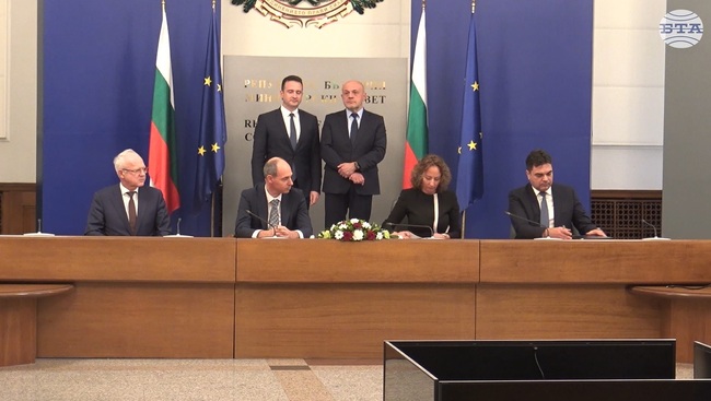 Амбицията на правителството е да създаде най-голямата енергийна общност от ВЕИ върху обществени сгради за по-ниски сметки, изтъкна министър Станков