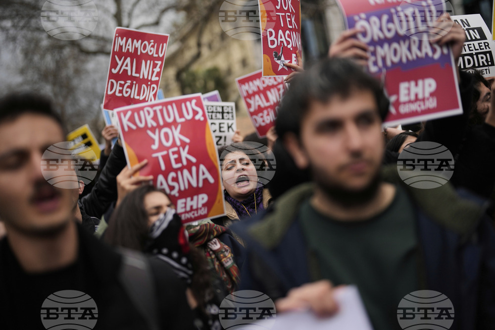 Опозиционната Народнорепубликанска партия призова жителите на Истанбул на нов протестен митинг въпреки забраната на областната управа