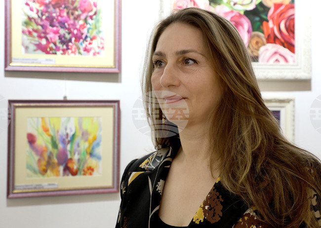 Пролетна изложба откри в галерия „12“ на Областна администрация - Варна Милена Левичарова