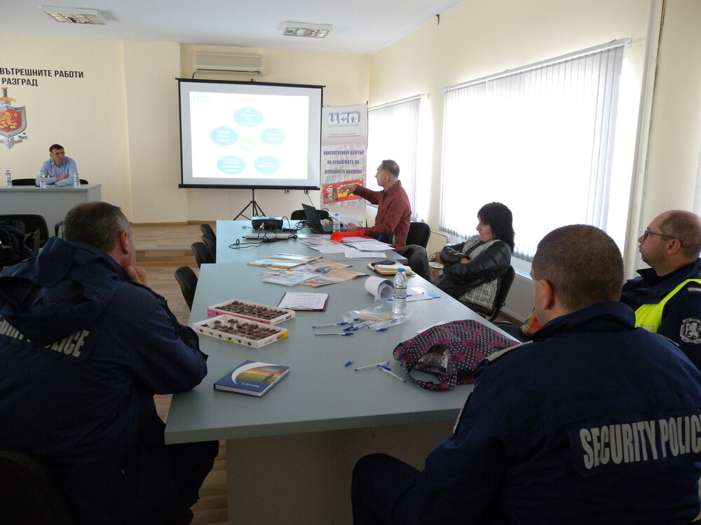 Над 60 процента от сигналите за домашно насилие в Разградско са подадени от малките населени места, според данни на полицията