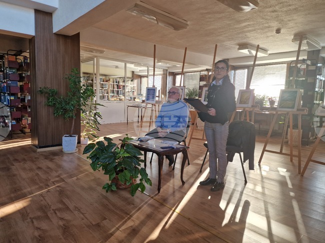 Поетът Дойчин Дойнов представи в Търговище новата си стихосбирка „Изгубени в съня“