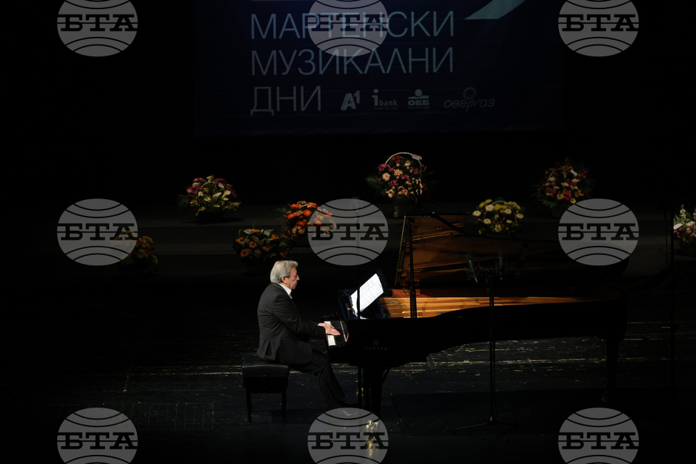 Русе - „Мартенски музикални дни“ - Александър Хинчев