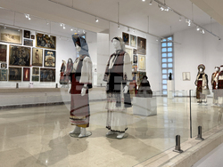 Казанлък - дамски носии - изложба