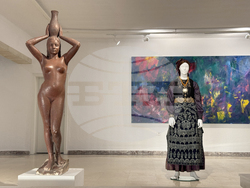 Казанлък - дамски носии - изложба