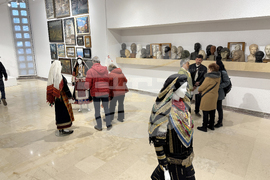 Казанлък - дамски носии - изложба