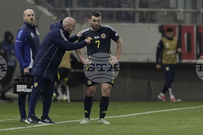 "Срамна вечер за шотландския футбол", заяви халфът Джон Макгин след отпадането в Дивизия В