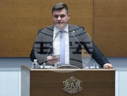 Народно събрание - Законопроект за държавния бюджет за 2025 - второ гласуване - дебати