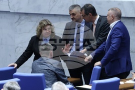 Народно събрание - Законопроект за държавния бюджет за 2025 - второ гласуване - дебати