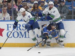 Canucks Blues Hockey