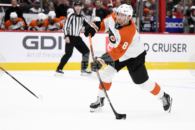 Нападателят Кам Йорк преподписа с тима на Филаделфия Флайърс