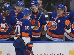 Canadiens Islanders Hockey