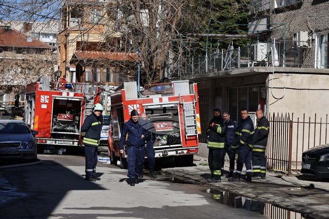 Пловдив - жилищна сграда - пожар
