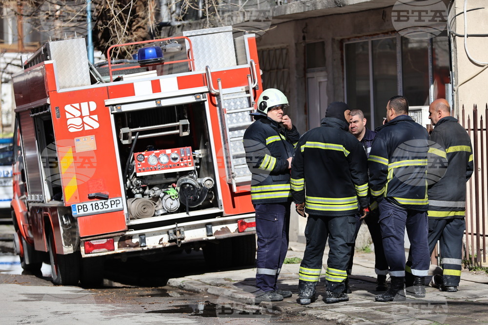 Двама души са пострадали при пожари през изминалото денонощие