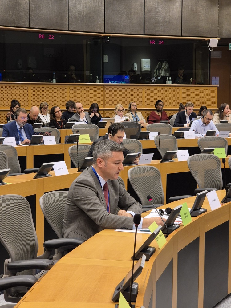 Кристиан Вигенин настоя за нови мерки от Европейската комисия по повод случая с жестокостите към животни в Перник