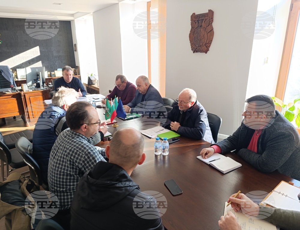 Община Шумен: Екипите на община Шумен започват миенето на улиците по график от понеделник
