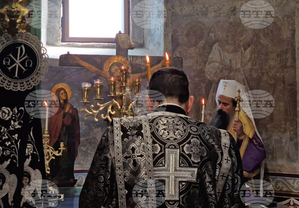 Ихтиман - Преждеосвещена света литургия - патриарх Даниил
