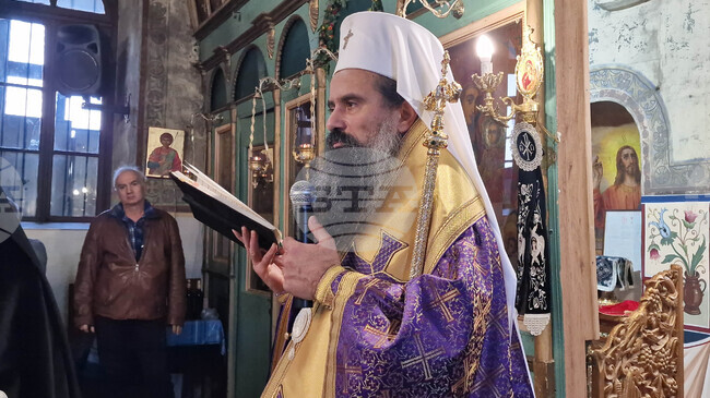 Патриарх Даниил ще отслужи архиерейска вечерня в храм „Успение Богородично“ в Ихтиман