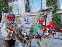 Монтана - деца - кукери