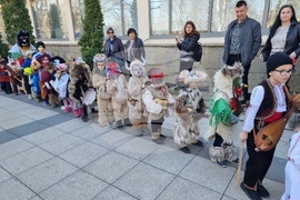 Монтана - деца - кукери