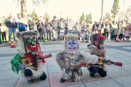 Монтана - деца - кукери