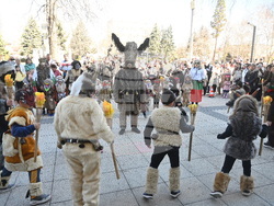 Монтана - деца - кукери