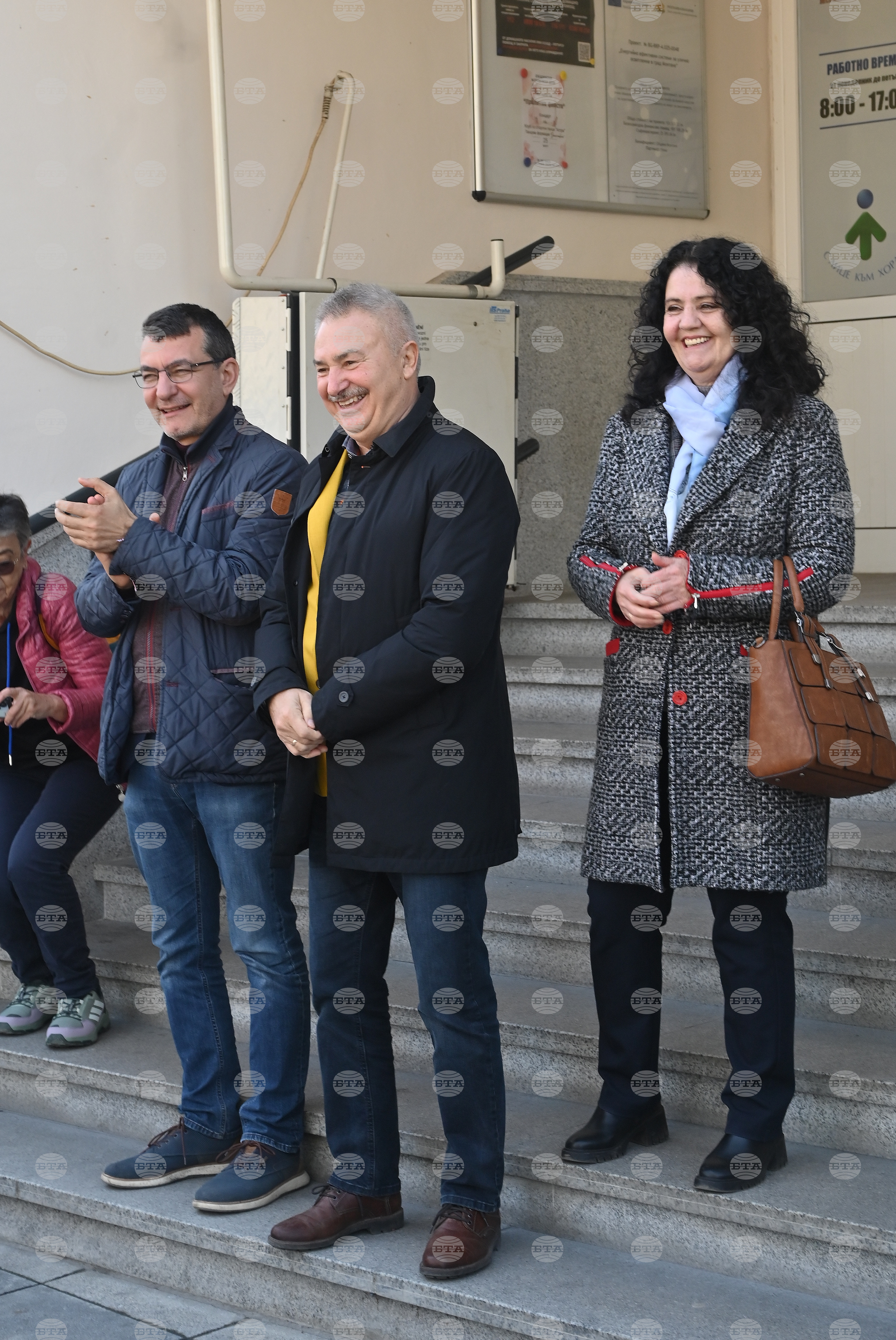 Монтана - деца - кукери