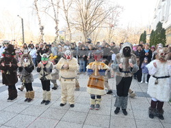 Монтана - деца - кукери