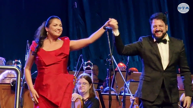 Анна Нетребко изнесе първия си концерт у нас