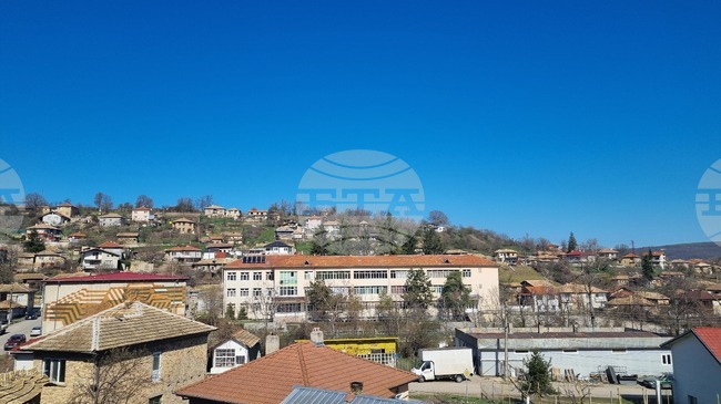 Обявени са конкурси за директори на осем училища в област Търговище