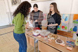 Разград - училище - пролетен базар