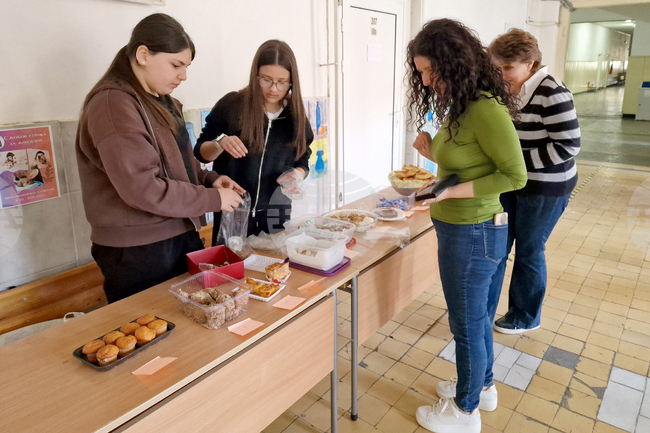 Разград - училище - пролетен базар