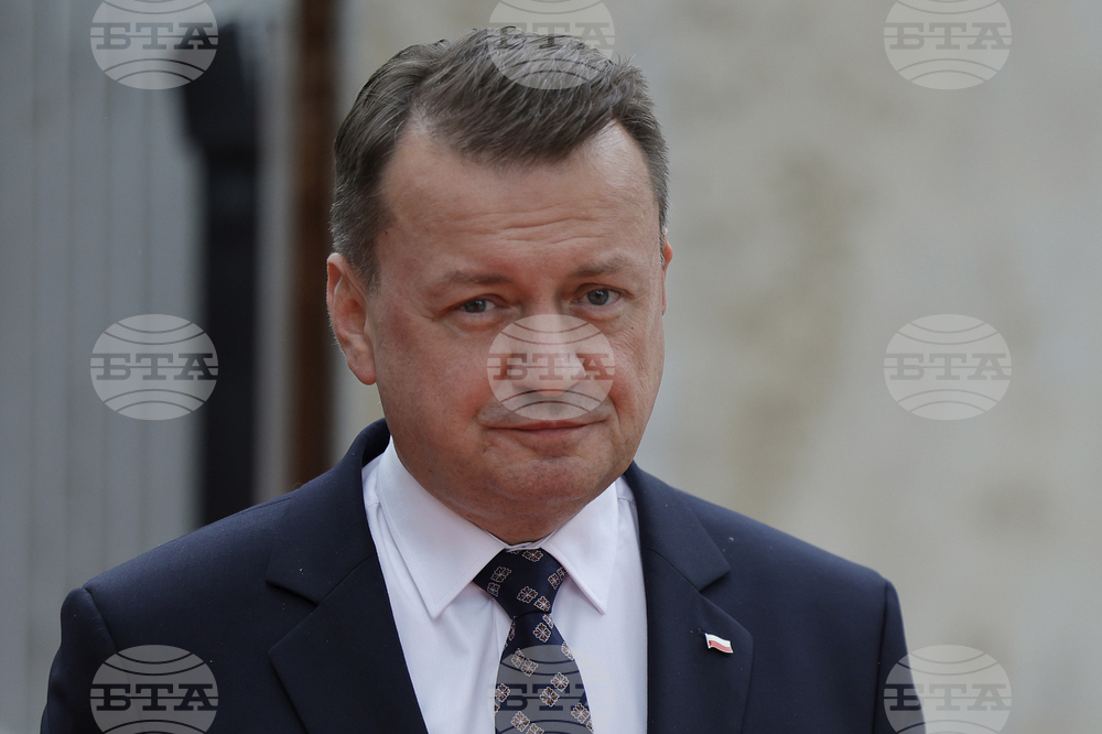 Искри в Полша около решението на бивш министър да разкрие военни планове за предизборни цели