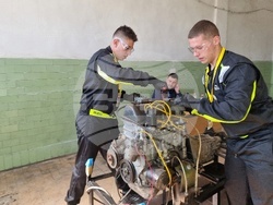 Село Владимирово - Най-добър млад автомонтьор и водач на автомобил“ - състезание