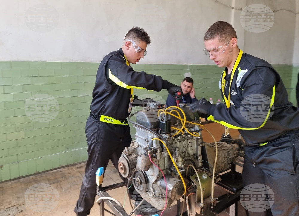 Село Владимирово - Най-добър млад автомонтьор и водач на автомобил“ - състезание