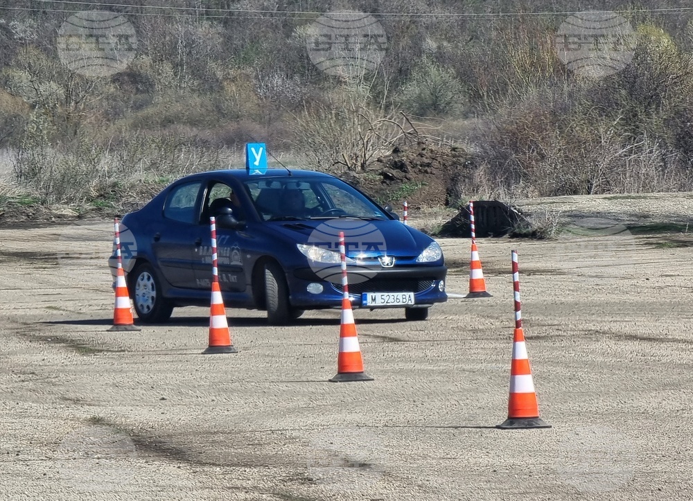 Село Владимирово - Най-добър млад автомонтьор и водач на автомобил“ - състезание