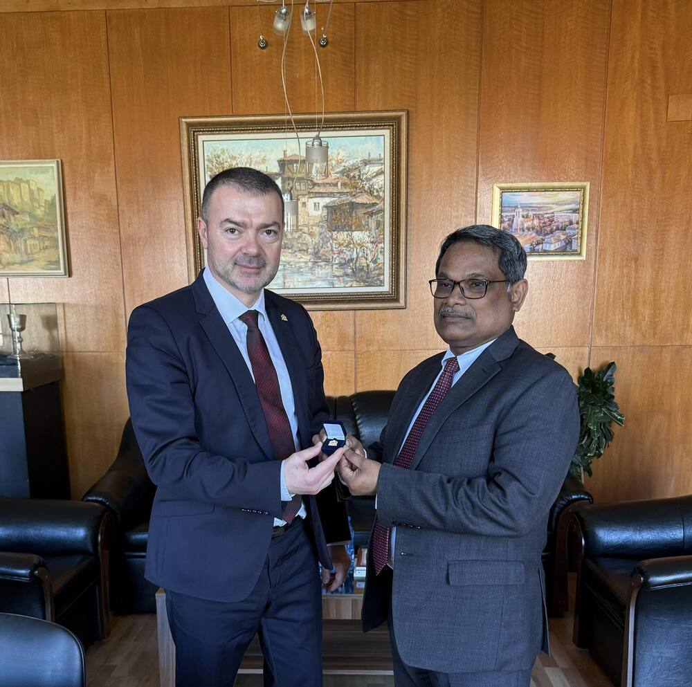 Областният управител на област Велико Търново и посланикът на Индия в България обсъдиха възможности за сътрудничество