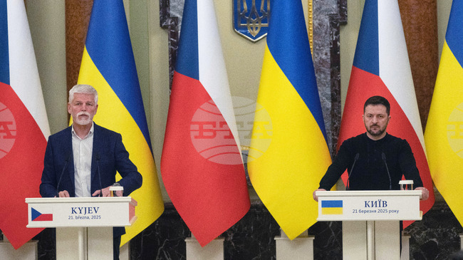Ключови щрихи от посещението на чешкия президент Петър Павел в Украйна