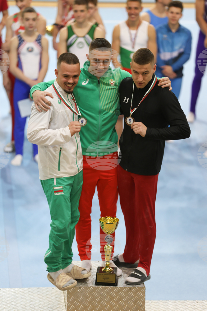 Даниел Трифонов от клуб Левски-Спартак стана шампион в многобоя при мъжете на Държавното първенство по спортна гимнастика в Благоевград