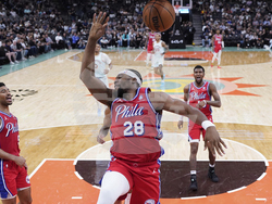 76ers Spurs Basketball
