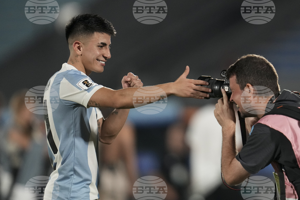 Гол на Тиаго Алмада донесе победата на Аржентина над Уругвай в световните квалификации, Кристиан Макун от Левски с асистенция срещу Еквадор