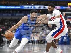 Pistons Mavericks Basketball