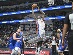 Pistons Mavericks Basketball