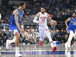 Pistons Mavericks Basketball