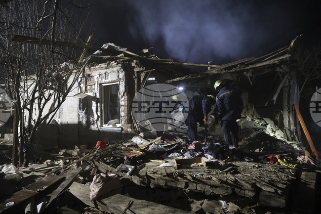 Дванадесет ранени при руско нападение срещу украинския град Никопол 